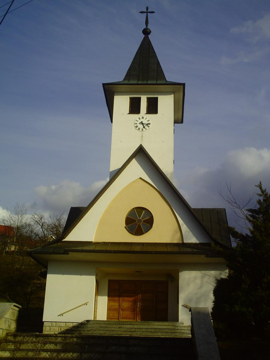 Kostel ve Studlove